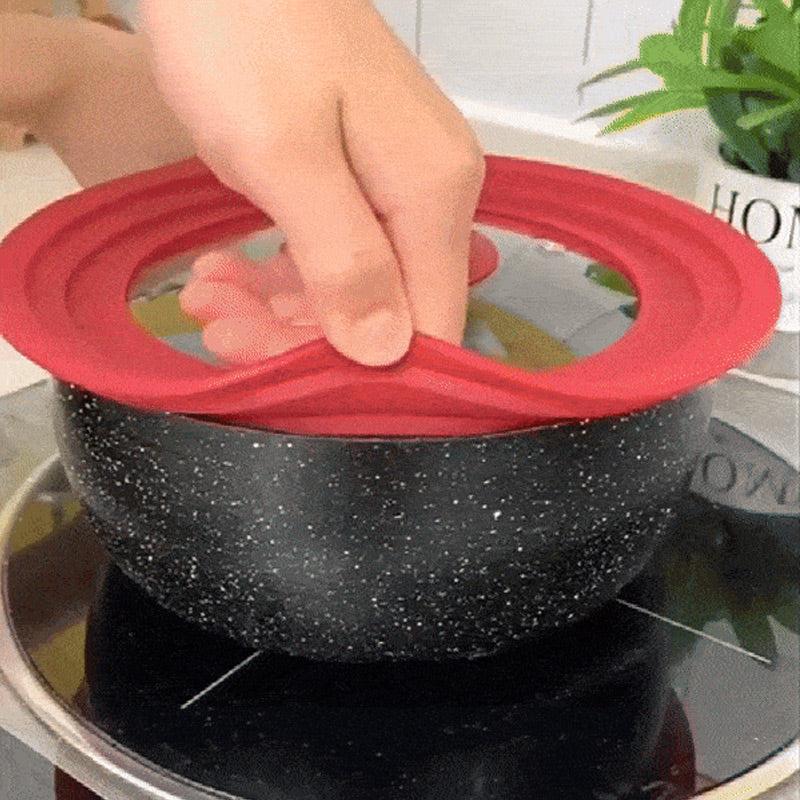Universal Lid for Pots with Heat Resistant Silicone Rim