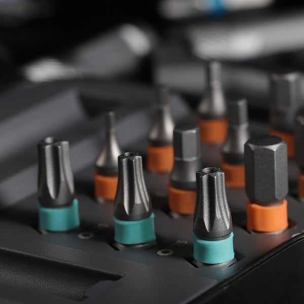 🔩 50% discount 🛠️ 24-in-1 screwdriver set – Magnetic, compact, and portable, ideal for repairs and DIY projects 🔧📦