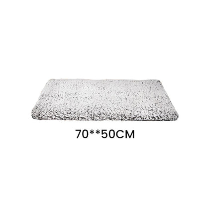 🥳2026 HOT SALE🥳💞50K+ SOLD! 🐾🔥 50% OFF! Self-Heating Pet Pad – no plug needed, reflects body heat, ultra-soft & anti-slip. Washable comfort for cats & dogs this winter! 🛏️💚