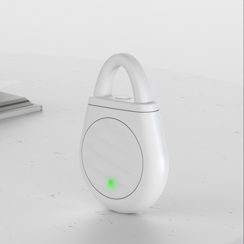 🔥Limited time offer Buy 3 get 2 free！🐦No more trouble from birds, beasts and locusts！Portable Ultrasonic Bird Repellent Keychain
