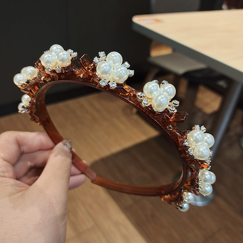Vintage-Style Headband with a Pearl Topper