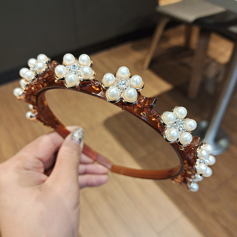 Vintage-Style Headband with a Pearl Topper