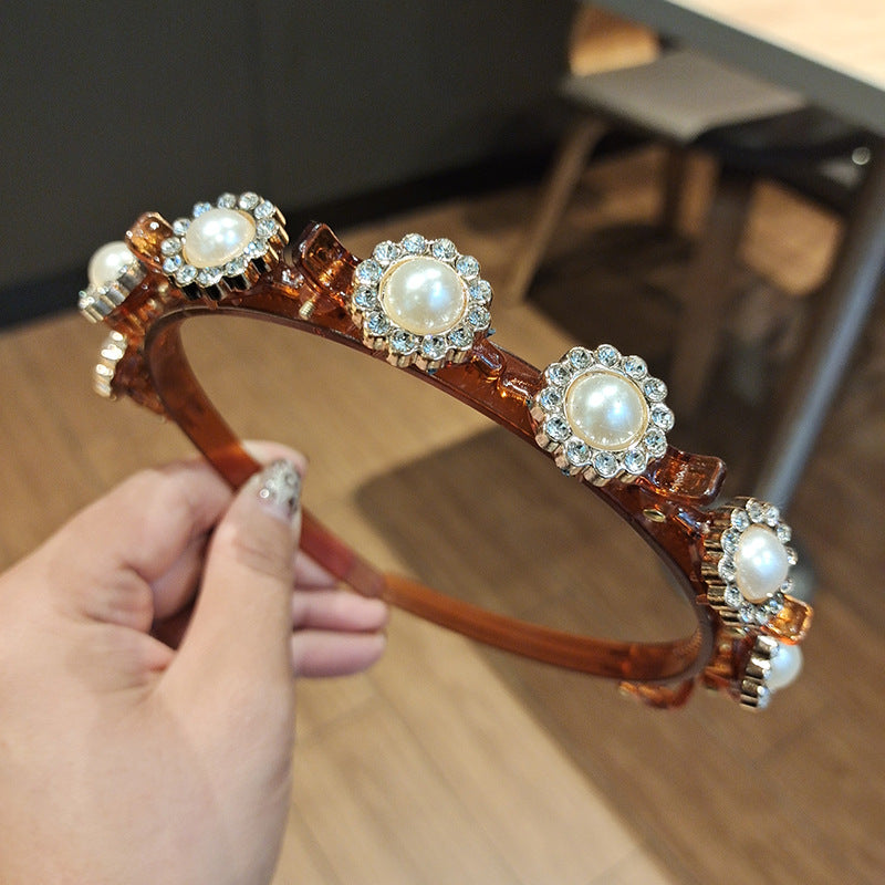 Vintage-Style Headband with a Pearl Topper